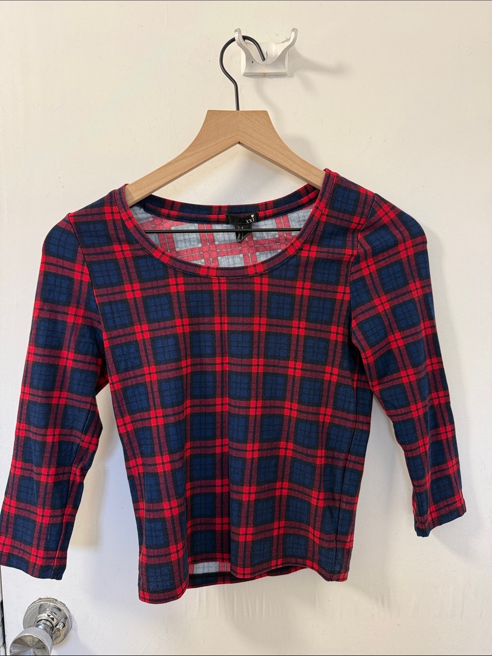 Forever 21 Red and Navy Plaid Long Sleeve Top